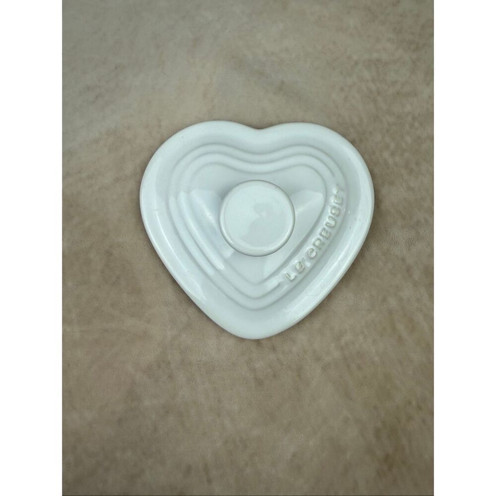 Le Creuset Mini Heart Ramekin White Lid Only READ